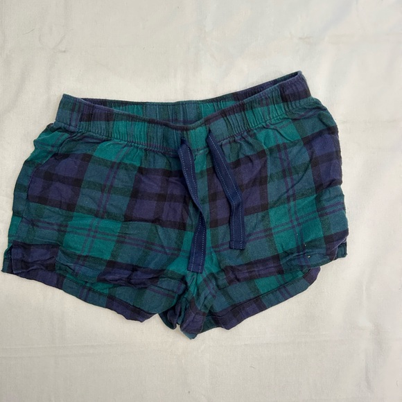 Old Navy plaid pajama shorts, size XS - Picture 1 of 4